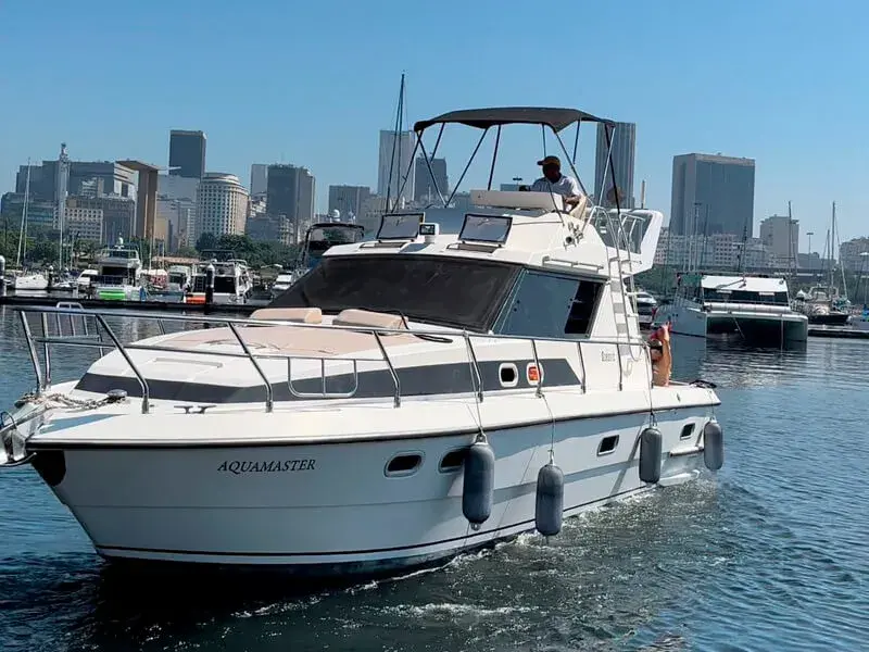 Lancha Oceanic 36 - Parasail In Rio