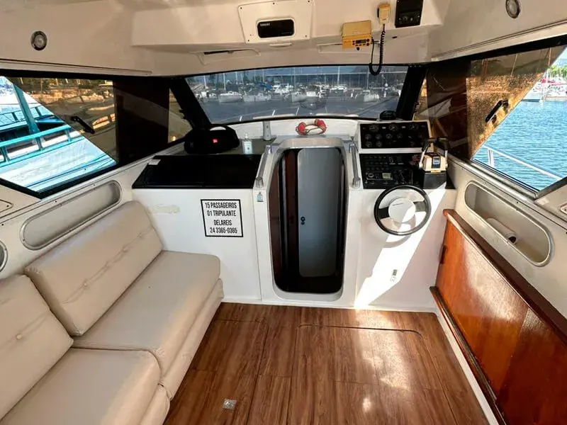 Lancha Oceanic 36 - Parasail In Rio